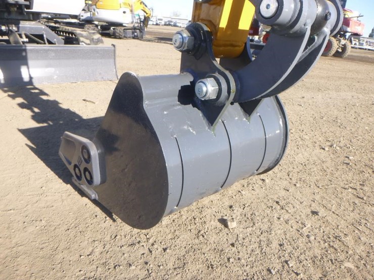 me20-hydraulic-excavator-image-10