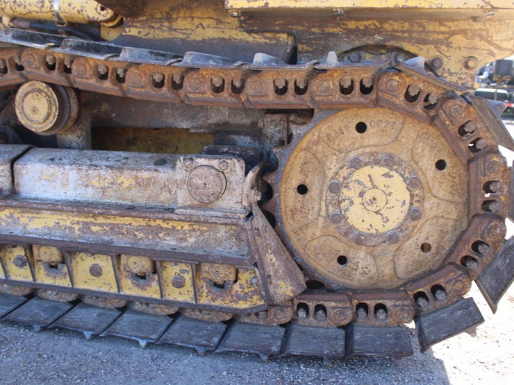 2001-komatsu-d38e-image-9