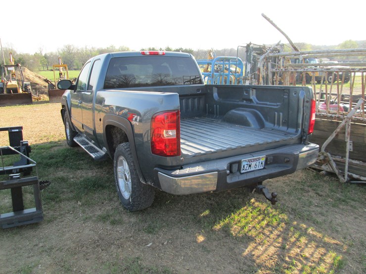 #37320-•-2011-chevrolet-silverado-4x4-pickup-1gcrkte32bz269380-image-4