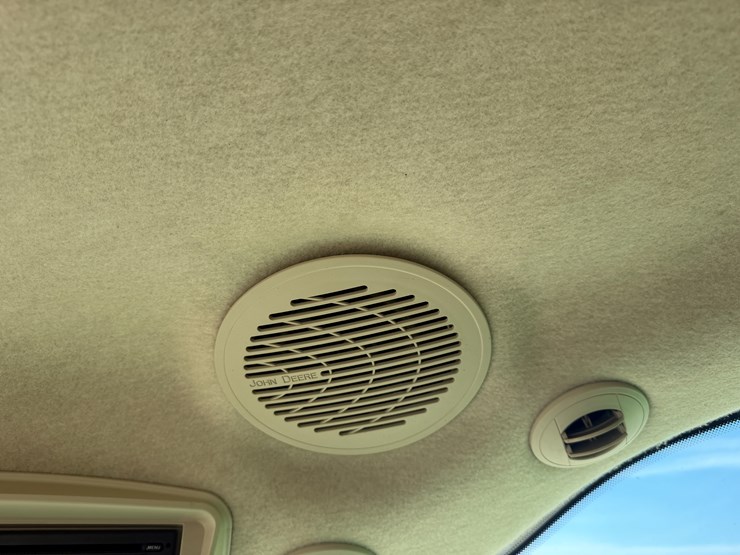 2014-john-deere-s670-image-168