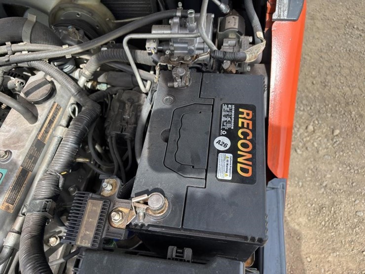 2013-toyota-8fgcu32-image-30