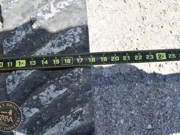 2019-deere-333g-image-51