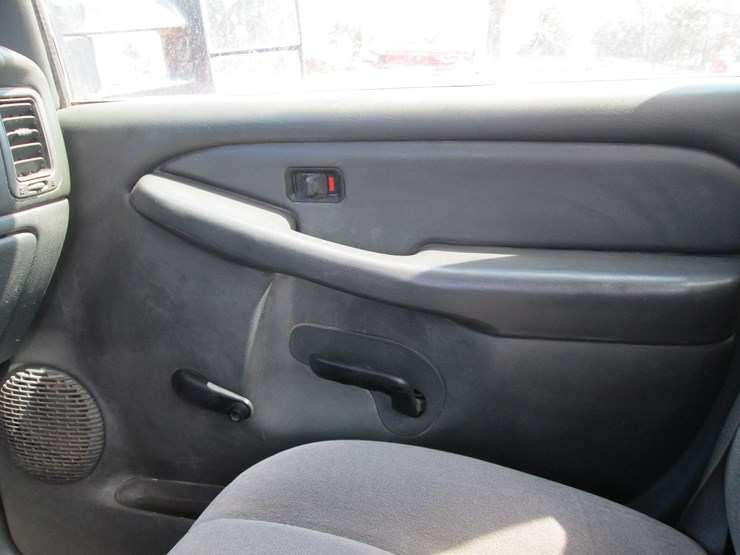 2006-chevrolet-2500hd-image-26