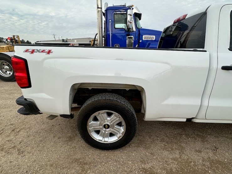 2016-chevrolet-k1500-image-21