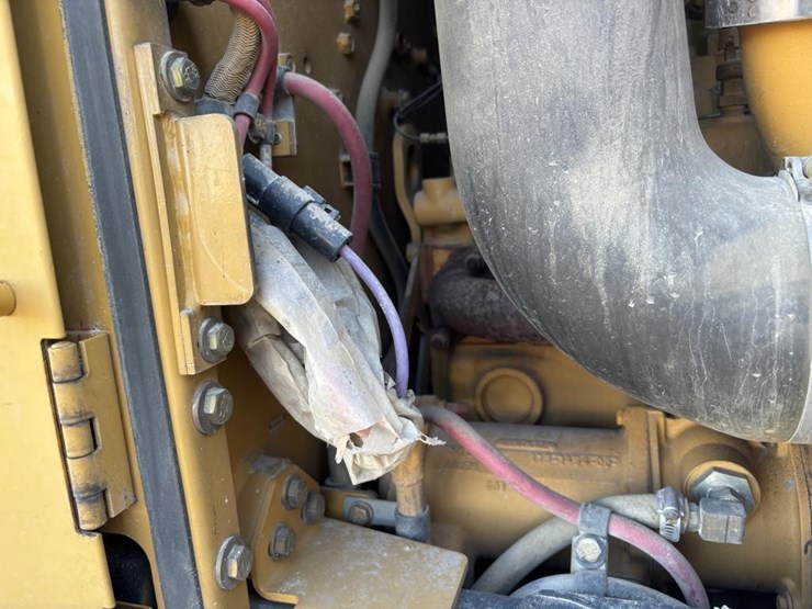 2006-caterpillar-143h-motor-grader-image-69