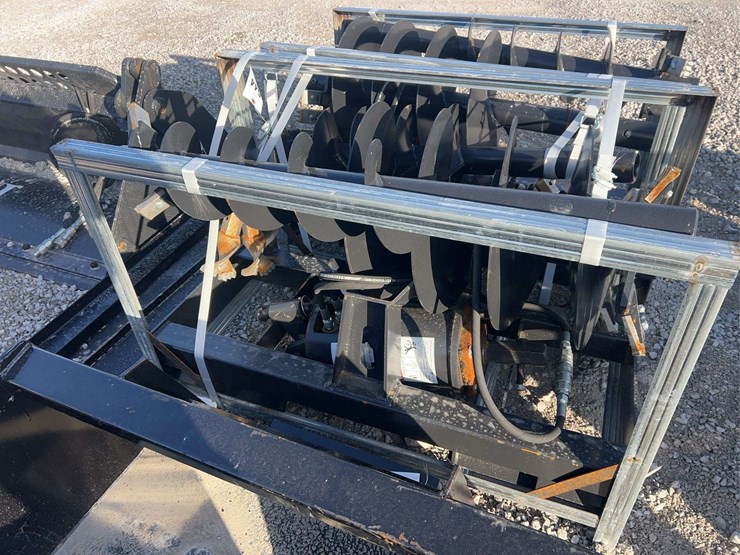 new-jct-auger-attachment.-8"-12"-and-16"-augers.-image-1