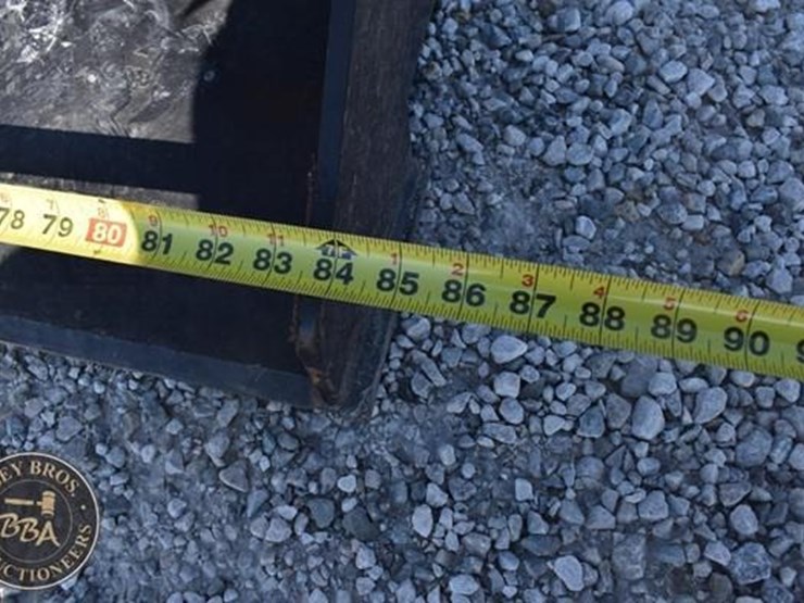 2023-caterpillar-259d3-image-30