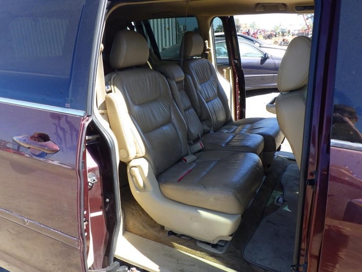 2010-honda-odyssey-image-8