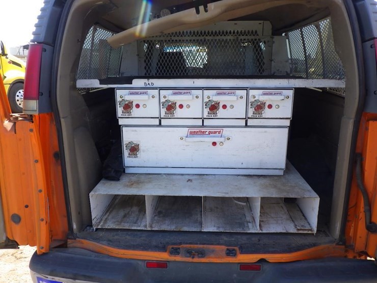 2000-gmc-safari-image-8