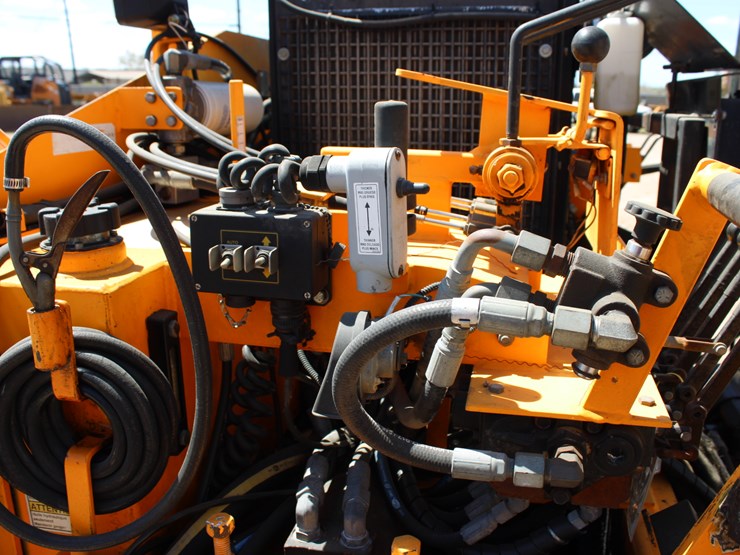 2012-leeboy-7000b-image-8