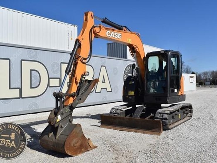 2022-case-cx75csr-image-2