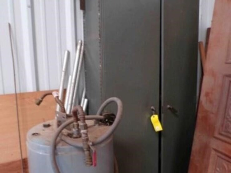 metal-storage-cabinet-image-2