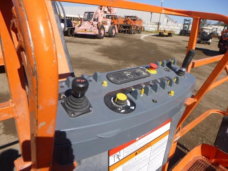 jlg-460sj-image-11