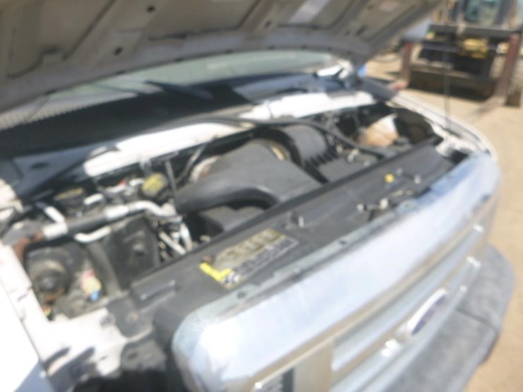 2014-ford-e450-image-10