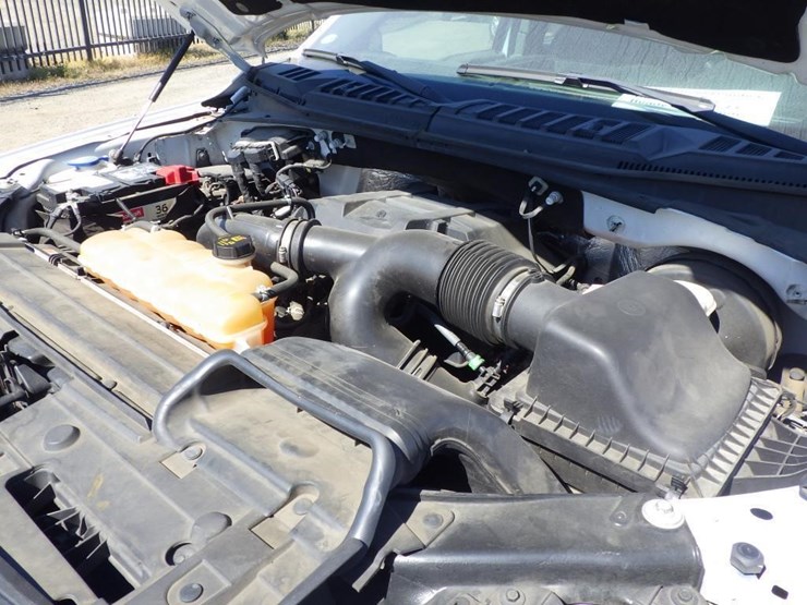 2016-ford-f150-image-8