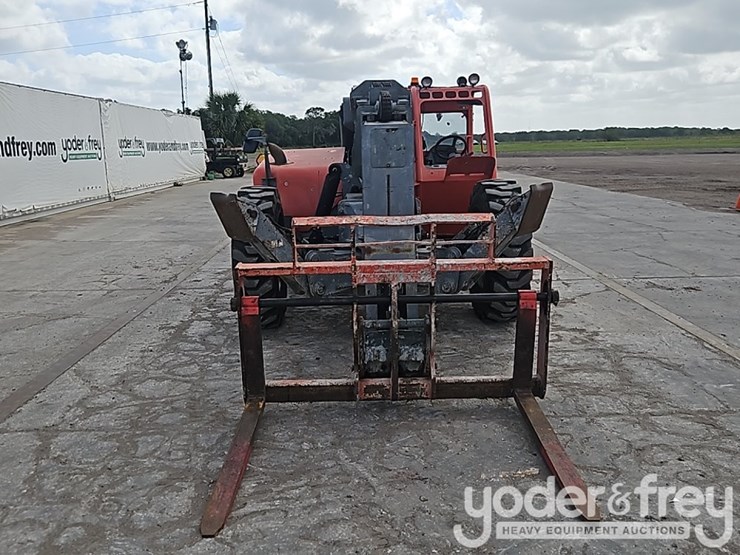 2017-skyjack-sj1056th-image-13