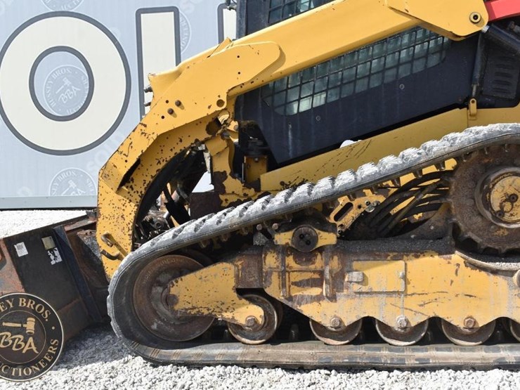 2020-caterpillar-289d3-image-36