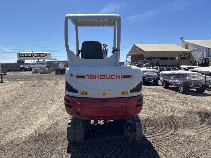 2020-takeuchi-tb230-image-8