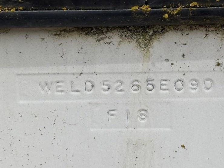 1990-unknown-trailer-image-21