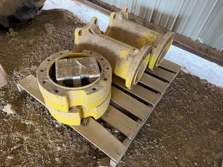 #40293-•-480/70r34-tires,-21"-wheel-spacers-and-weights-image-8