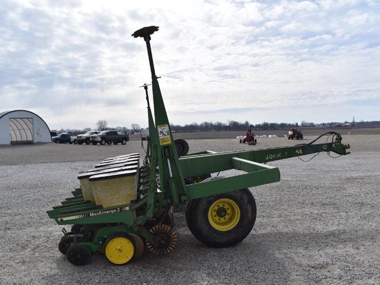 1990-john-deere-7240-image-31