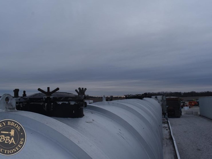 2008-troxell-tanker-image-46