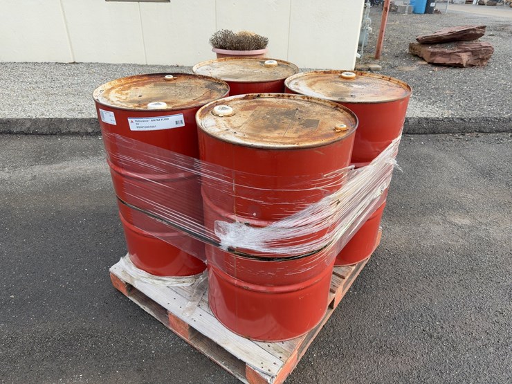(4)-barrels-of-hydurance-aw-nz-32-hydraulic-oil-image-1