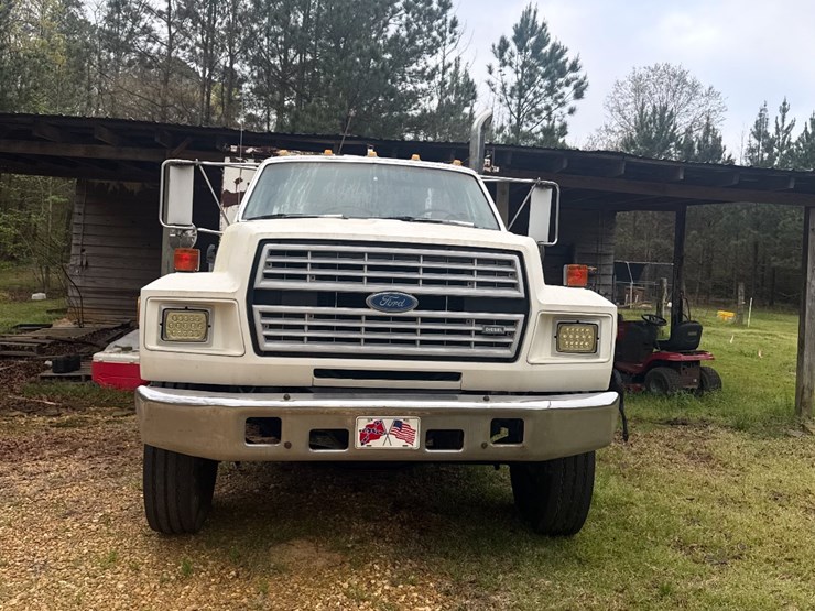 1992-ford-f600-image-4