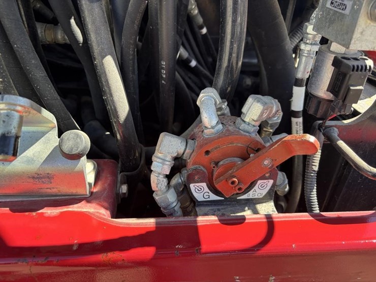 2020-takeuchi-tb230-image-43