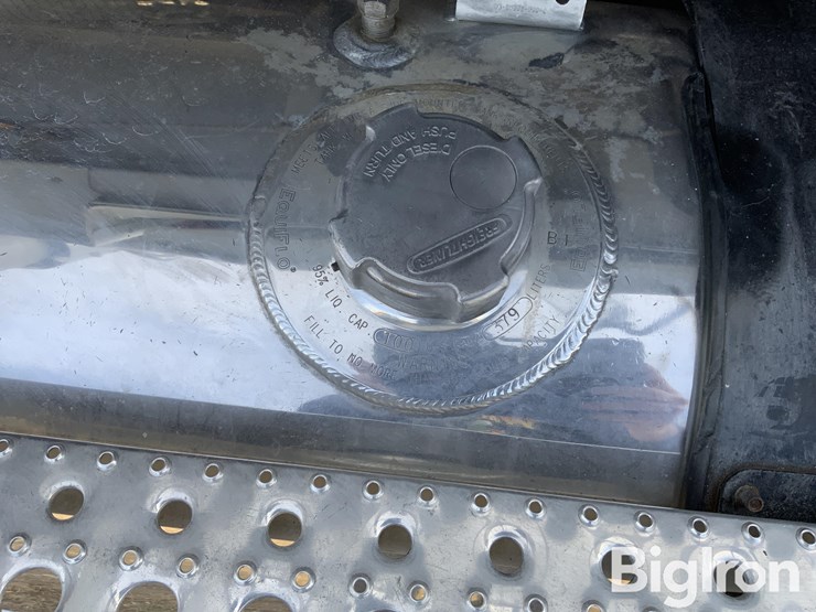 2006-freightliner-columbia-120-image-12