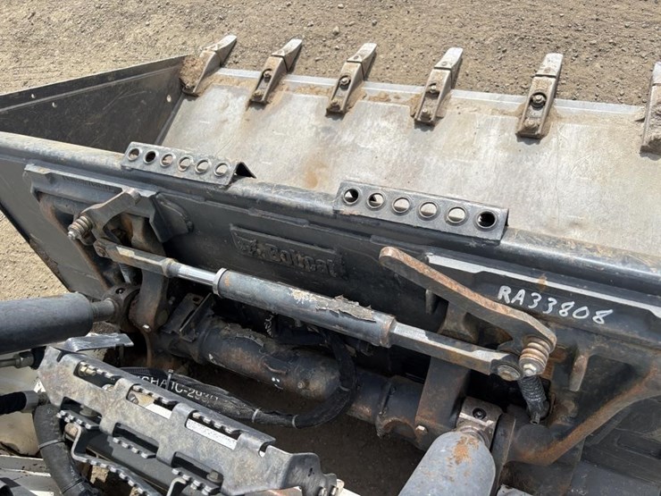 2022-bobcat-t66-image-12
