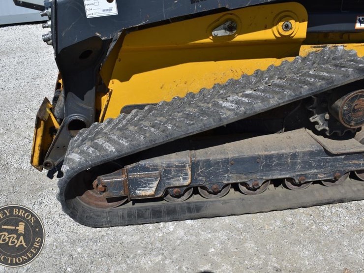 2019-deere-333g-image-38