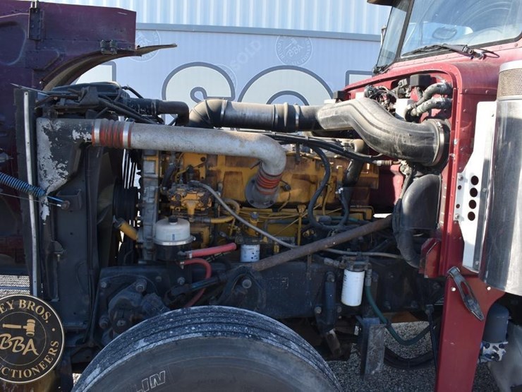 2004-peterbilt-379-image-32