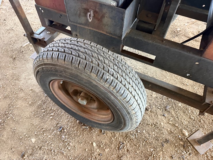 case-ih-4390-image-19