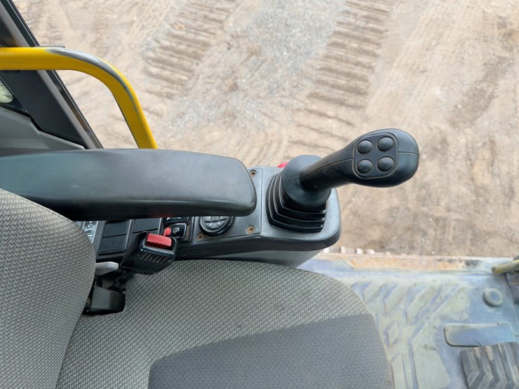 2013-volvo-ec300dl-image-38