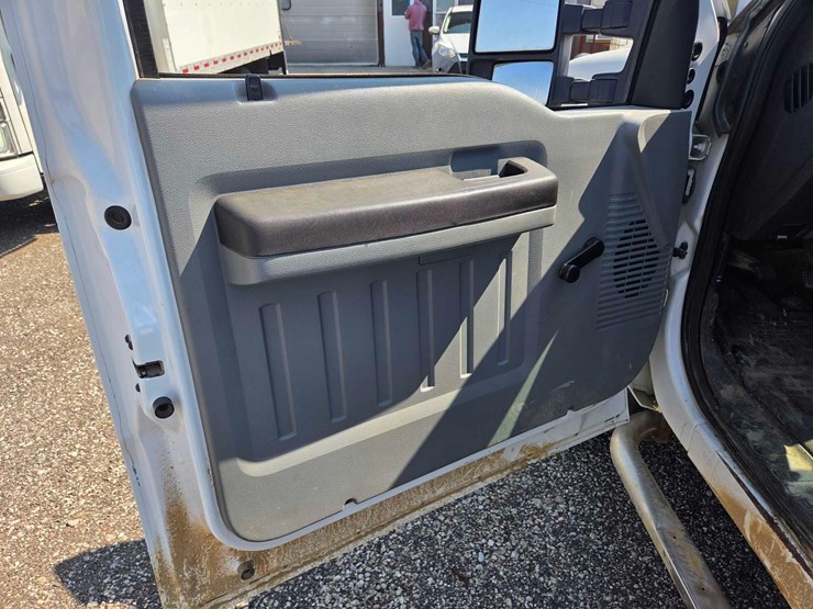 2012-ford-f250-image-15