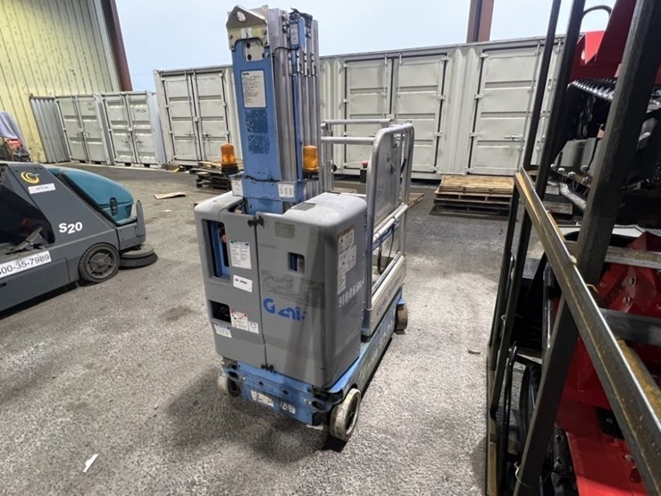 2012-genie-gr20-image-2