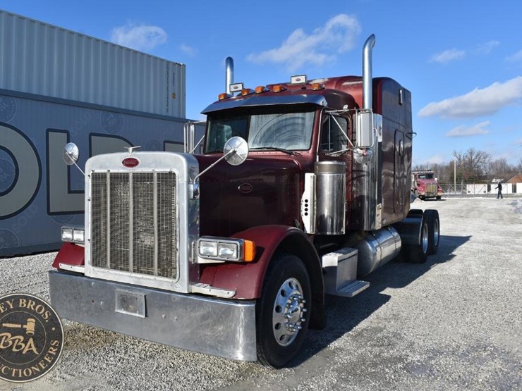 2004-peterbilt-379-image-2