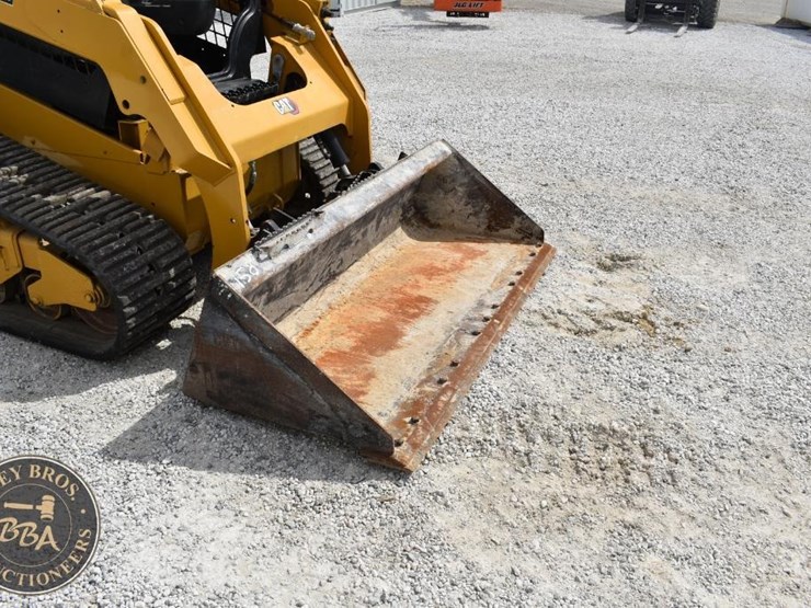 2023-caterpillar-259d3-image-26