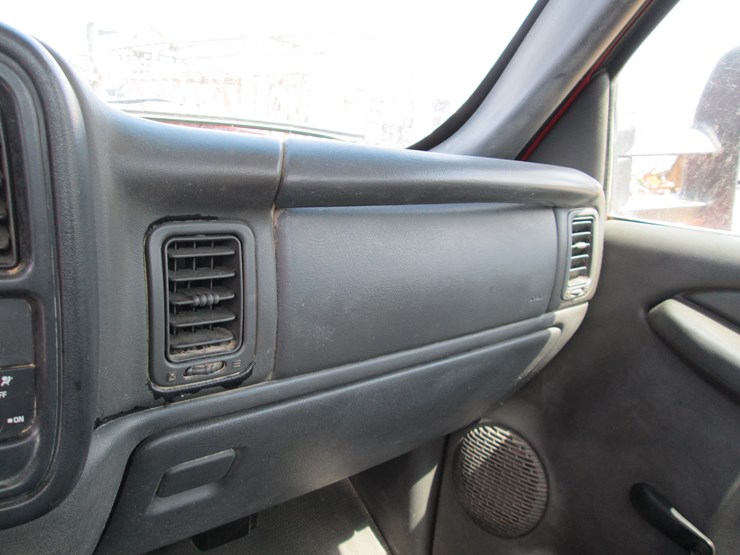 2006-chevrolet-2500hd-image-27