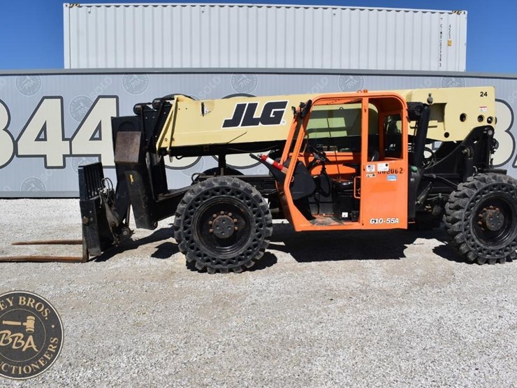 2015-jlg-g10-55a-image-8