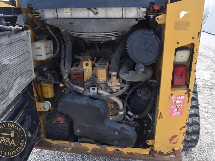 2020-caterpillar-289d3-image-41