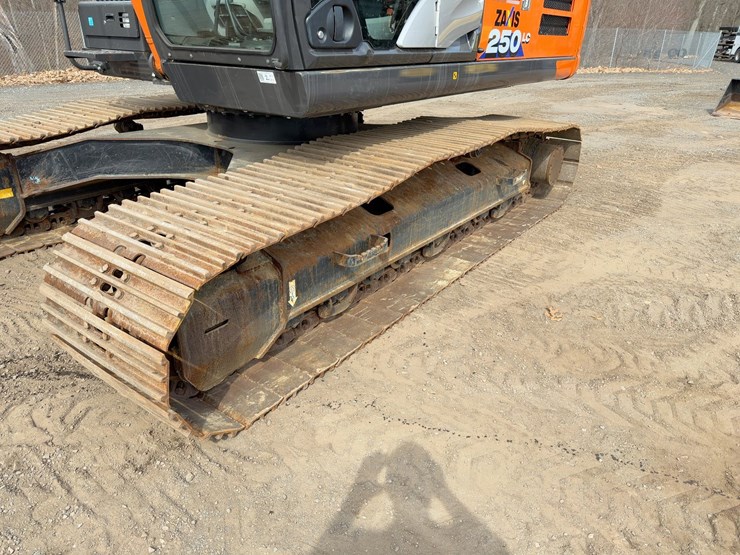 2018-hitachi-zx250-lc-6n-----image-30