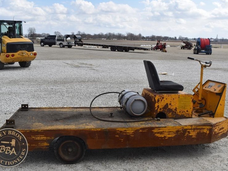 1996-united-tractor-2500bl-42652-image-13