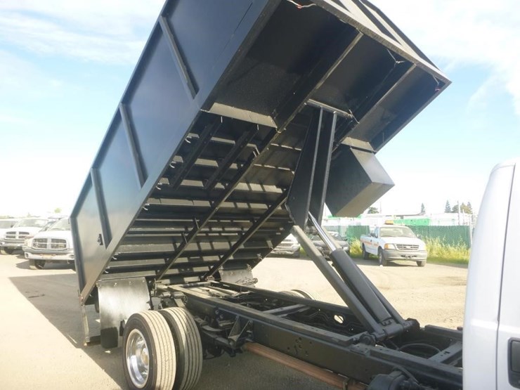 2011-ford-f450-image-10