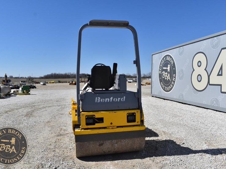 2010-benford-2010sd-image-18