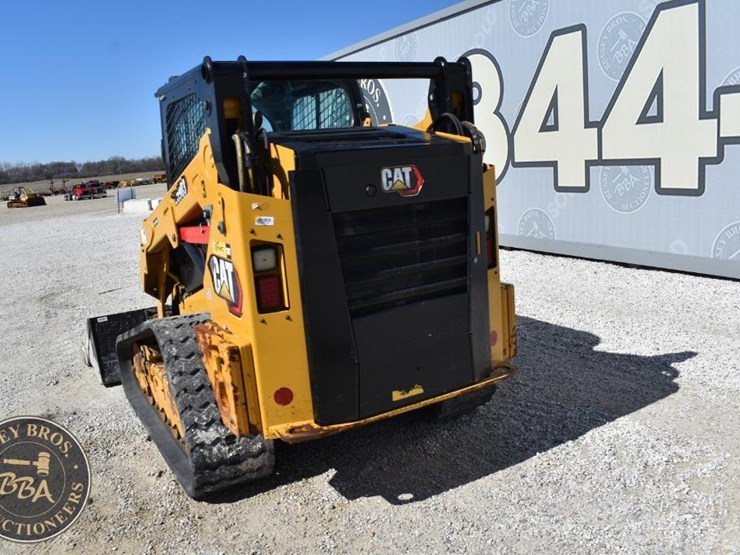 2023-caterpillar-259d3-image-16