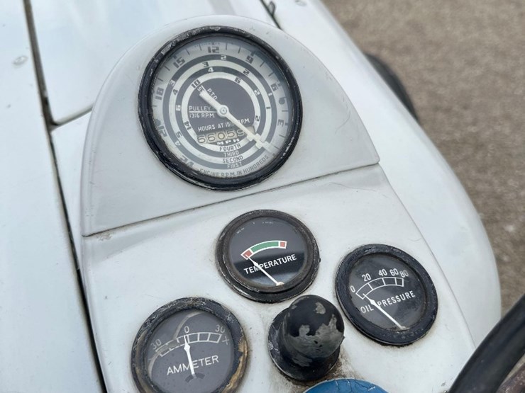 1954-ford-naa-image-8