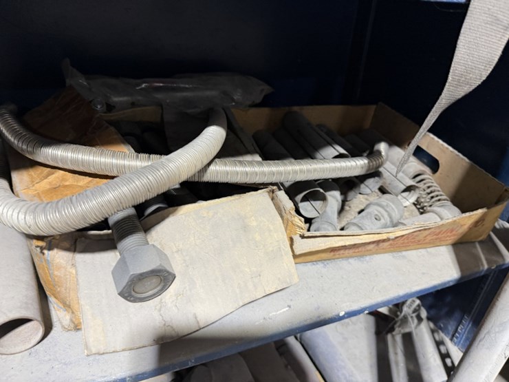 7-shelve-section-of-ofm-600-triplex-pump-parts,-plug-valve-kits-image-13