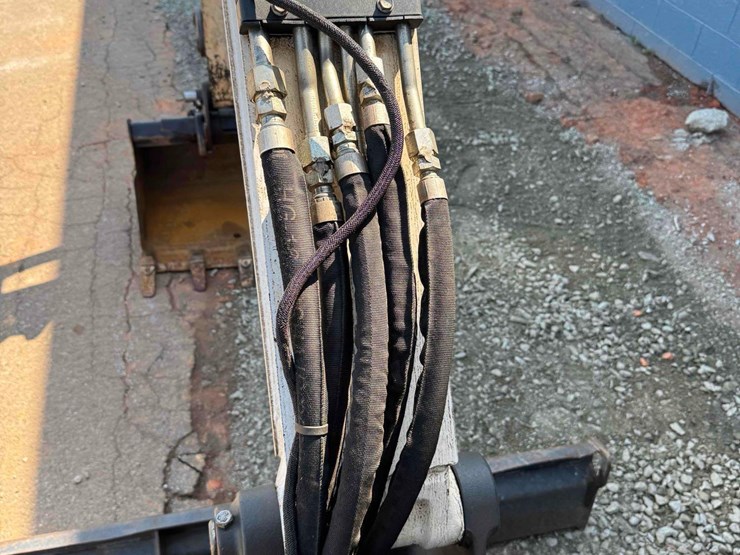 2020-bobcat-e35-image-24